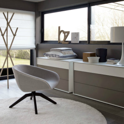 Mart armchair (wooden base)